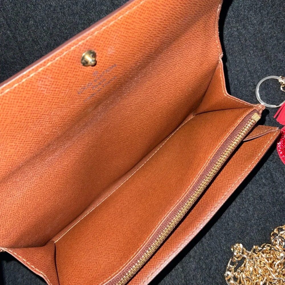 ✅AUTHENTIC LV LONG WALLET + FREE GENERIC CHAIN+CHARM - Picture 9 of 11